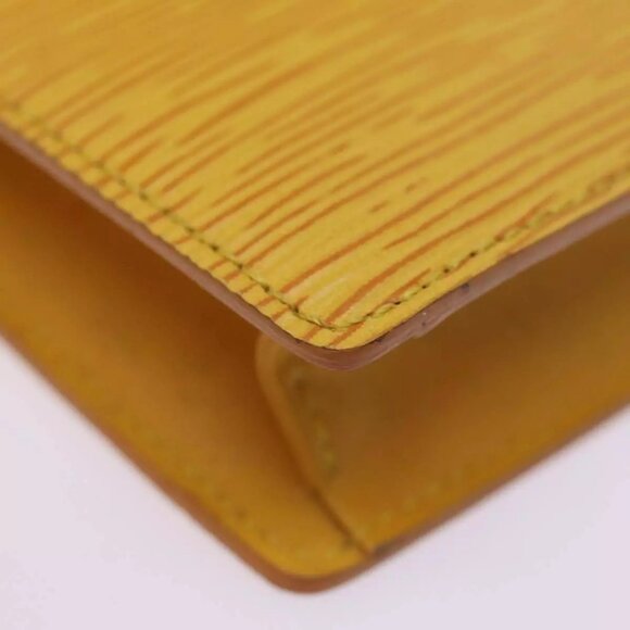 LOUIS VUITTON Epi Poche Toilette 15 Pouch Yellow LV Auth - Picture 10 of 15